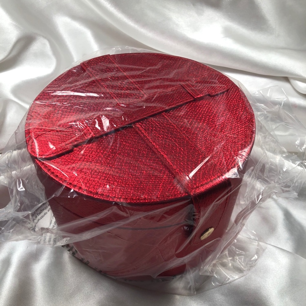 Elizabeth Arden Red Metallic Cosmetic Case